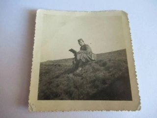 Voják - cca 6 x 6 cm