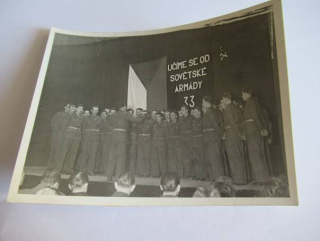 Vojáci - cca 12 x 9 cm