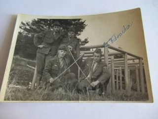 Vojáci - cca 12 x 9 cm