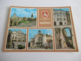 Pardubice - Náměstí Osvobození, Dům U Jonáše, Pernštejnské náměstí, Městské divadlo