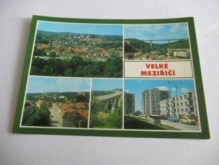 Velké Meziříčí - Celkový pohled, střed města se zámkem, Gottwaldovo náměstí..