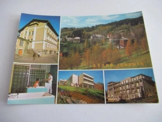 Lázně Jeseník - ubytovna Bílý kříž, pohled na lázně z promenády, Balneologický ústav..