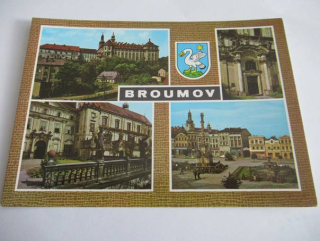 Broumov - celkový pohled na klášter, průčelí, nádvoří, Mírové náměstí